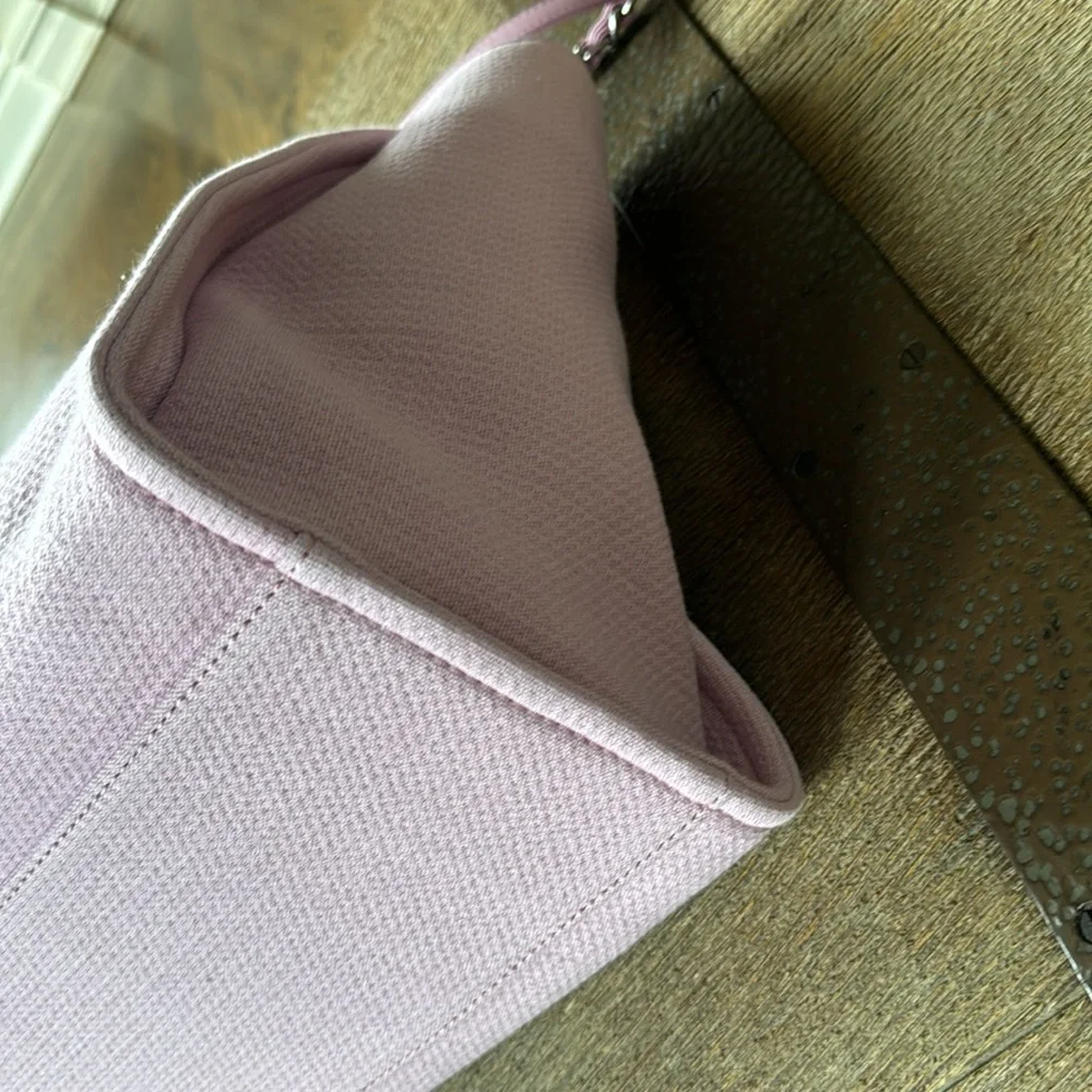 Chanel 22s pink deauville tote beach travel bag with pouch and box large pastel - Picture 7 of 16